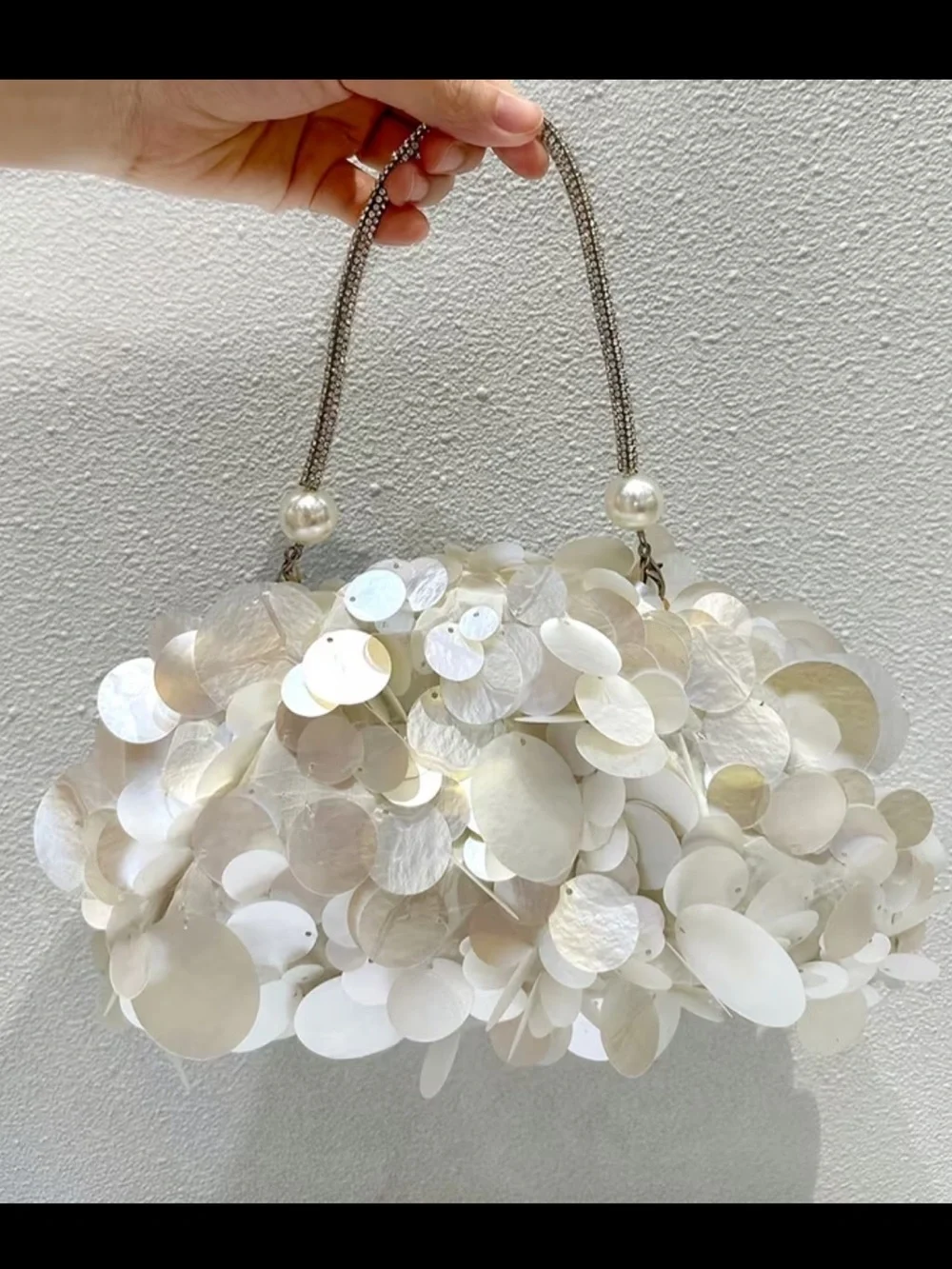 Elegant Ivory Sequin Disc Evening Bag with Chain Handle